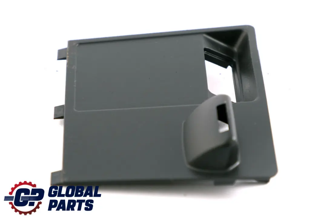 Vano portaoggetti Coperchio pannello anteriore AUX IN per BMW X5 E70 con numero di parte 9115085 BMW X5 E70 Vano portaoggetti Coperchio pannello anteriore AUX IN - SKU 9115085 - Numero di parte 9115085