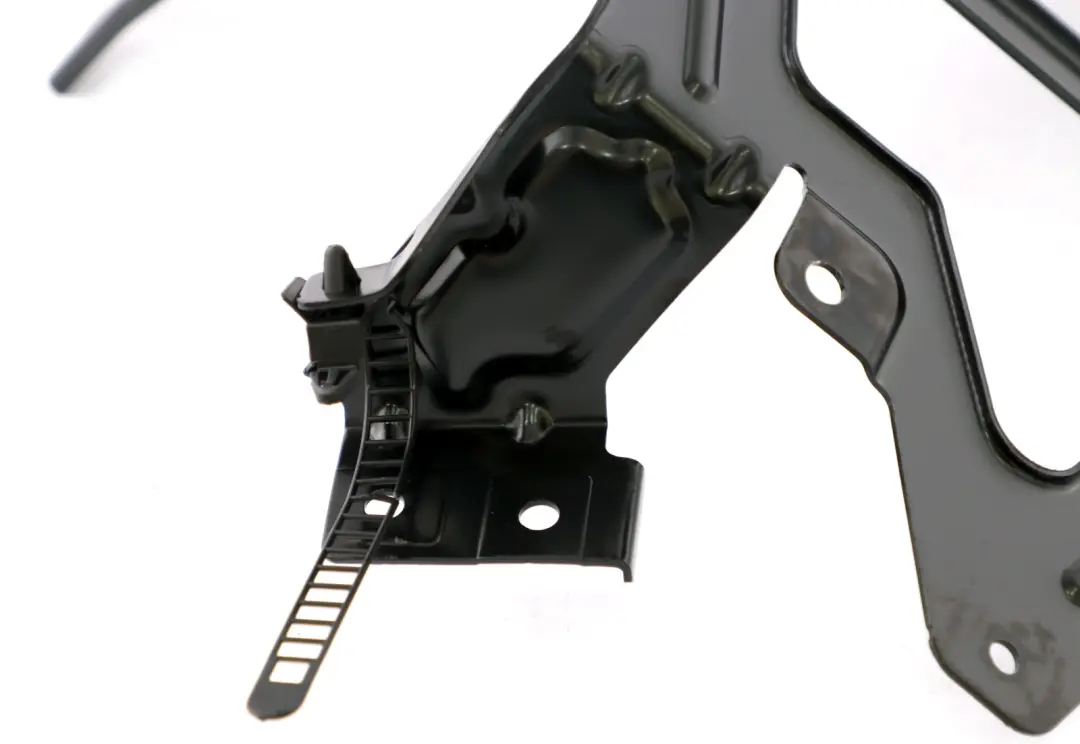 Halterung Hifi Aystem Verstärkerhalterung für BMW E82 E88 mit Teilenummer 9115188 BMW E82 E88 Halterung Hifi Aystem Verstärkerhalterung - SKU 9115188 - Teilenummer 9115188