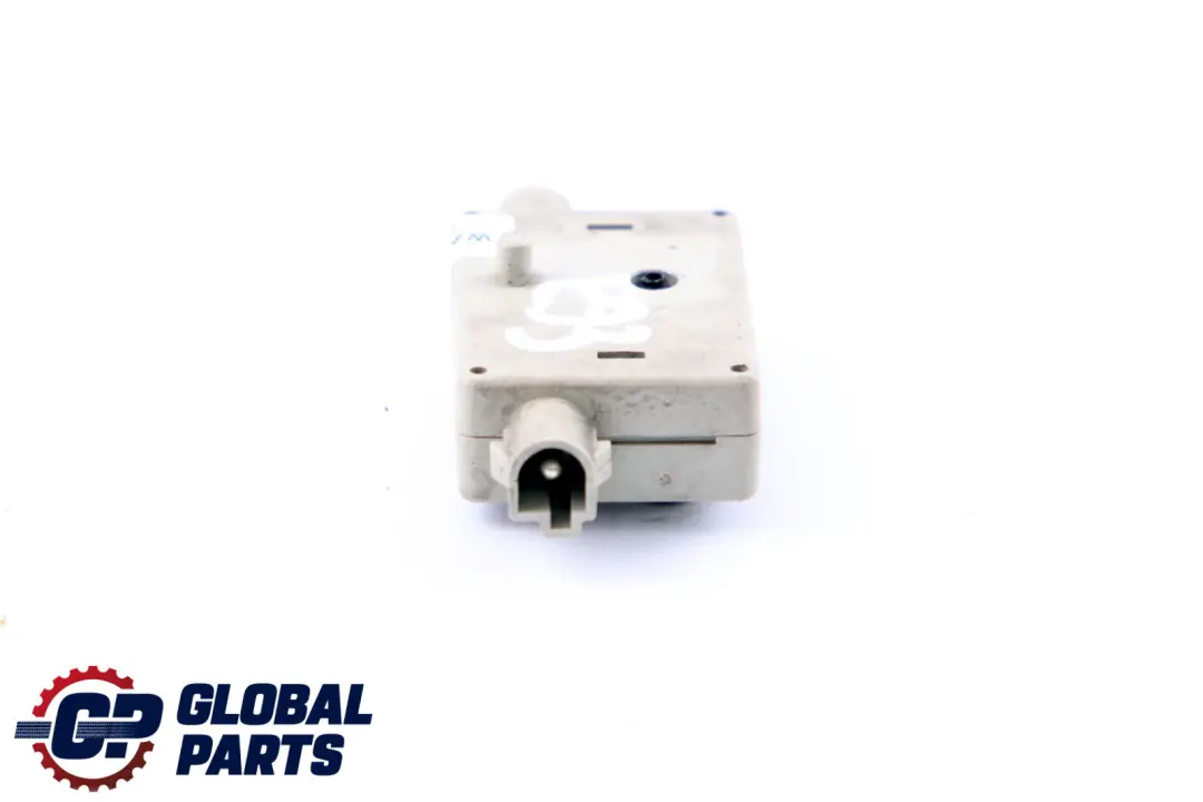 Antenna Aerial Diversity Trap Circuit to BMW E93 with Part number 9115567 BMW E93 Antenna Aerial Diversity Trap Circuit - SKU 9115567 - Part number 9115567