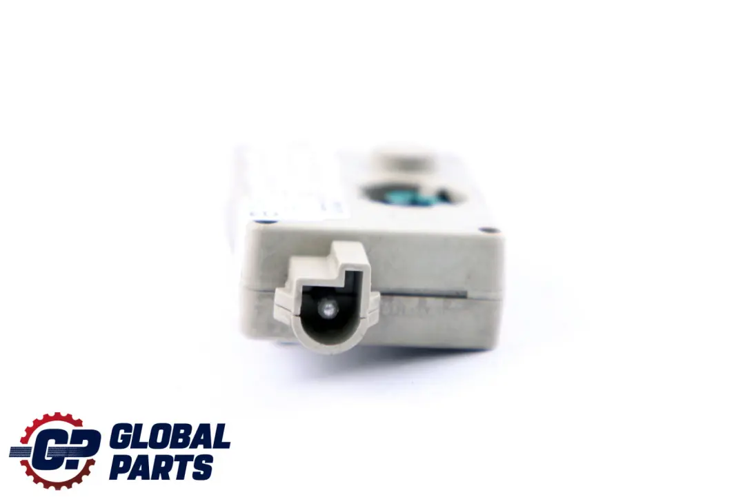 Antenna Aerial Diversity Trap Circuit to BMW E93 with Part number 9115567 BMW E93 Antenna Aerial Diversity Trap Circuit - SKU 9115567 - Part number 9115567