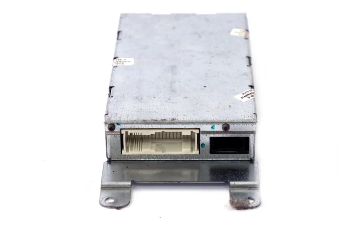 MULF Hands Free Electronics Charging Module to BMW E81 E87 E90 with Part number 9116725 BMW E81 E87 E90 MULF Hands Free Electronics Charging Module - SKU 9116725 - Part number 9116725