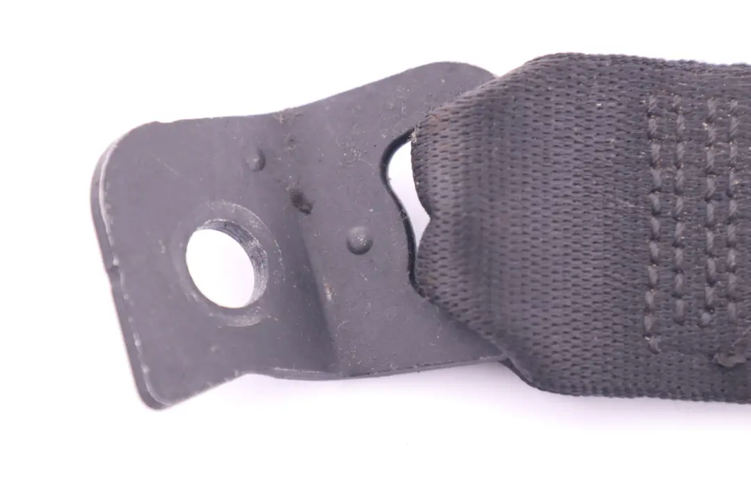 Clip Cintura Di Sicurezza Posteriore Fibbia Singola per BMW E81 E87 E88 E90 con numero di parte 9117261 BMW E81 E87 E88 E90 Clip Cintura Di Sicurezza Posteriore Fibbia Singola - SKU 9117261 - Numero di parte 9117261