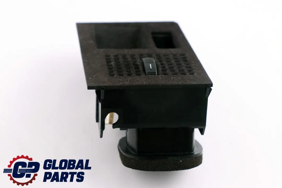 BMW 7 Series E65 E66 Centre Console Vent Storage Compartment Support - SKU 9118064 - Part number 9118064