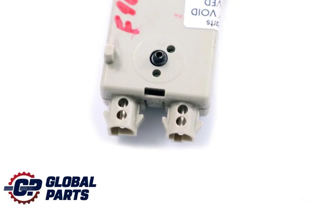 Modulo Amplificatore Antenna Circuito Trappola per BMW F10 con numero di parte 9118261 BMW F10 Modulo Amplificatore Antenna Circuito Trappola - SKU 9118261 - Numero di parte 9118261