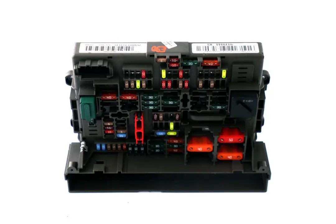 Front Fuse Box Power Distribution to BMW E81 E87 LCI E90 E91 E92 with Part number 9119444 BMW E81 E87 LCI E90 E91 E92 Front Fuse Box Power Distribution - SKU 9119444 - Part number 9119444
