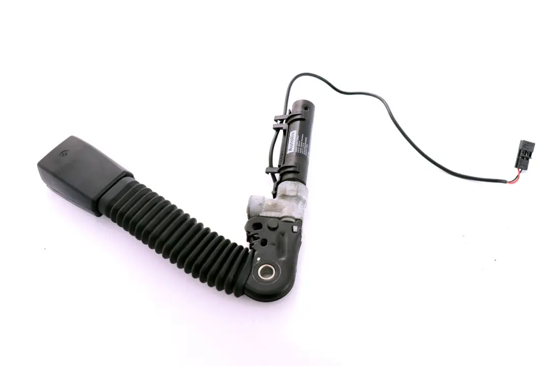 Boucle Tendeur Ceinture Sécurité Siège Gauche pour BMW E46 E63 à propos du numéro de pièce 9119551 BMW E46 E63 Boucle Tendeur Ceinture Sécurité Siège Gauche - SKU 9119551 - Numéro de pièce 9119551