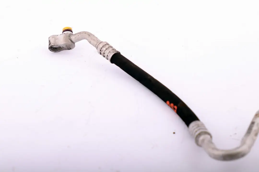 Tubo di Pressione Kompressor Kondensator 6450 per BMW E60 E61 con numero di parte 9119700 BMW E60 E61 Tubo di Pressione Kompressor Kondensator 6450 - SKU 9119700 - Numero di parte 9119700