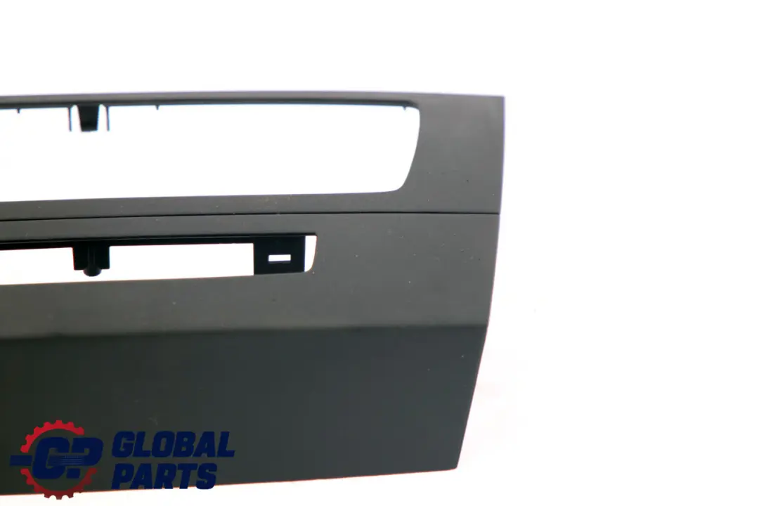 ŁBMW E90 E91 E92 E93 LCI Ramka Obudowa Konsoli Środkowej do o numerze 9120979 ŁBMW E90 E91 E92 E93 LCI Ramka Obudowa Konsoli Środkowej - SKU 9120979 - Numer Części 9120979