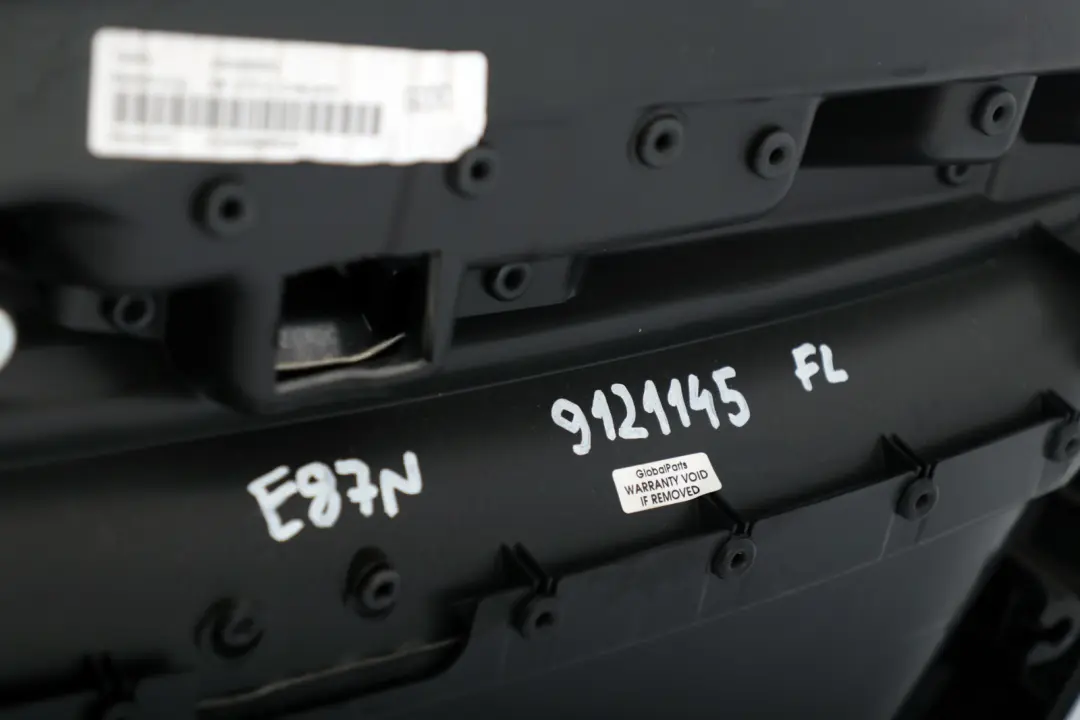 BMW 1 er E87N LCi Türverkleidung Stoff vorn links ANTHRAZIT - SKU 9121145 - Teilenummer 9121145