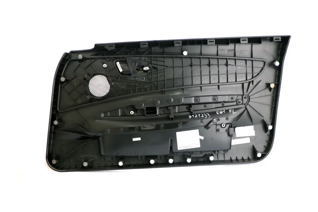 Scheda Fodera Porta Panno Anteriore Sinistra Rete Antracite per BMW E81 E82 con numero di parte 51419121233 BMW E81 E82 Scheda Fodera Porta Panno Anteriore Sinistra Rete Antracite - SKU 9121233 - Numero di parte 51419121233
