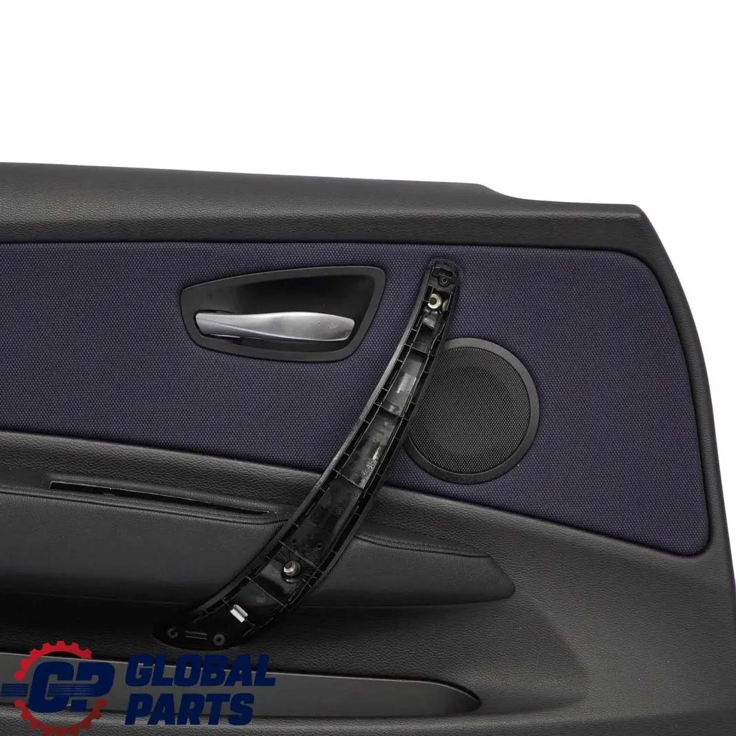 Puerta Revestimiento Tarjeta Tela Delantero Izquierdo Red Monaco Azul para BMW E81 con número de pieza 9121235 BMW E81 Puerta Revestimiento Tarjeta Tela Delantero Izquierdo Red Monaco Azul - SKU 9121235 - Número de pieza 9121235