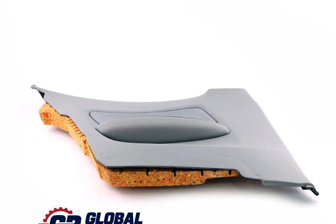 Embellecedor Lateral Trasero Izquierdo Tela Elektra Alaskagrau Gris para BMW E81 con número de pieza 9121317 BMW E81 Embellecedor Lateral Trasero Izquierdo Tela Elektra Alaskagrau Gris - SKU 9121317 - Número de pieza 9121317