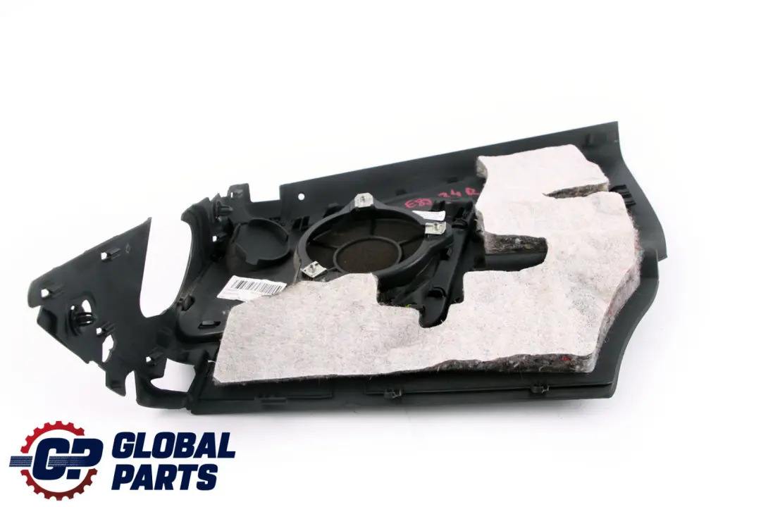 Tapicerka boczek osłona głośnika prawa do BMW E89 Z4 o numerze 9121824 BMW E89 Z4 Tapicerka boczek osłona głośnika prawa - SKU 9121824 - Numer Części 9121824