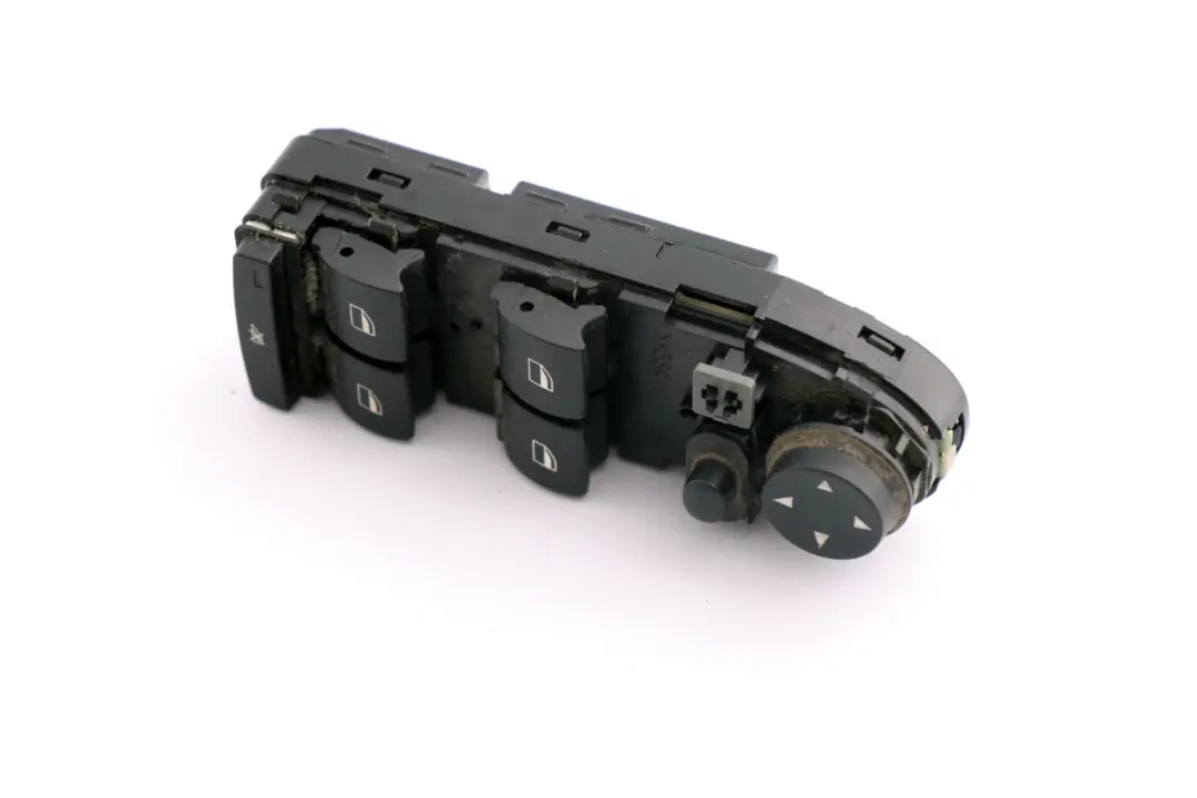 Interrupteur De Lève Vitre BMW E60 E61 LCI Côté Conducteur Droit pour à propos du numéro de pièce 9122110 Interrupteur De Lève Vitre BMW E60 E61 LCI Côté Conducteur Droit - SKU 9122110 - Numéro de pièce 9122110