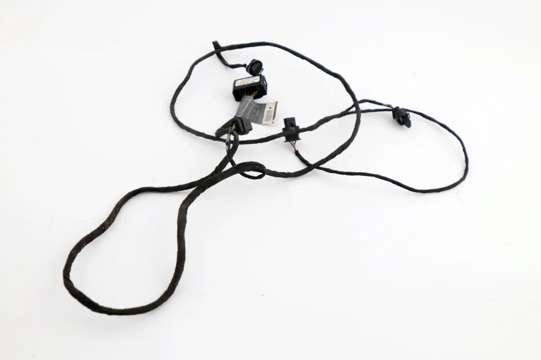 PDC Cable equipe Choc-Receveur Arriere pour BMW 5 E60 E61 LCI à propos du numéro de pièce 9122276 BMW 5 E60 E61 LCI PDC Cable equipe Choc-Receveur Arriere - SKU 9122276 - Numéro de pièce 9122276