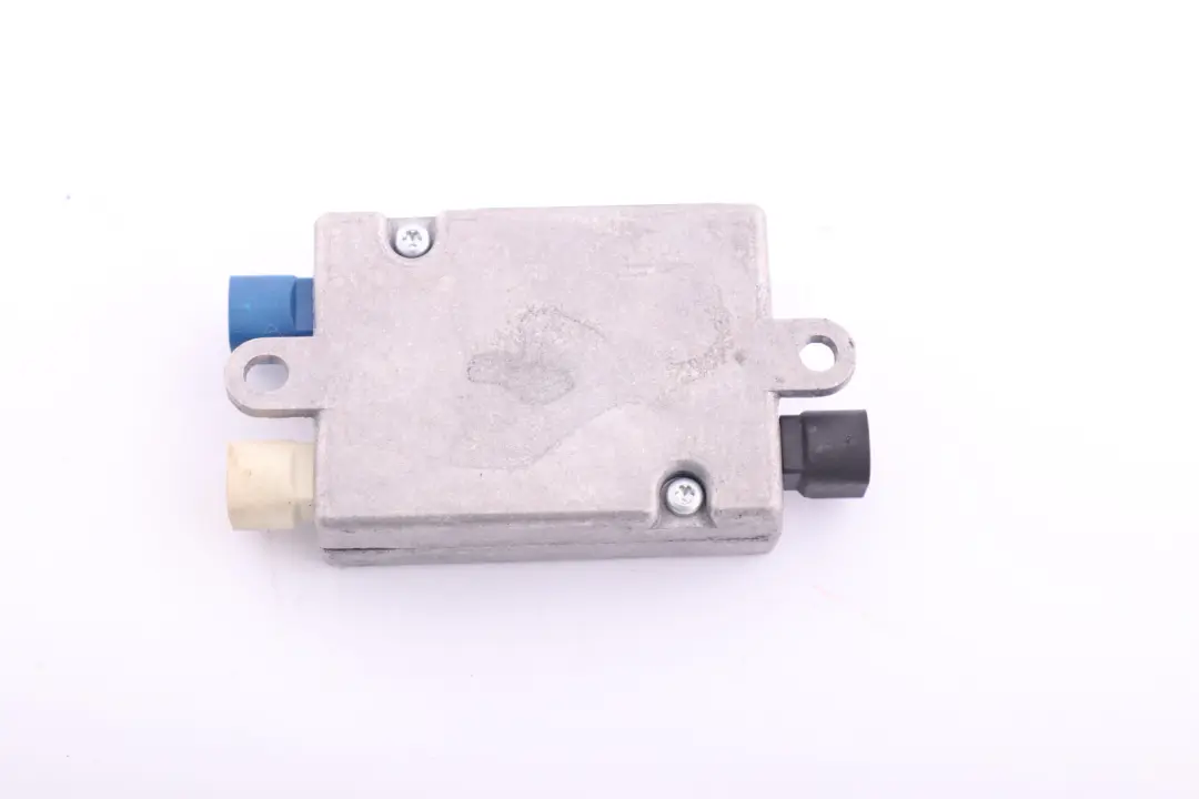 Moduł Sterownik USB do BMW E81 E87 E90 E92 o numerze 9123739 BMW E81 E87 E90 E92 Moduł Sterownik USB - SKU 9123739 - Numer Części 9123739