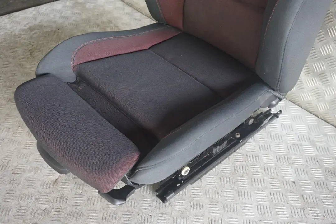 BMW 1 er E81 M Sport Vorne Rechts Sitz Sportsitz Stoff Network Cranberry Rot - SKU 9124294 - Teilenummer 9124294