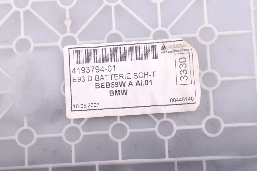 E93N LCI Deckel Batterie Gepäckraum Grau für BMW 3 er E93 mit Teilenummer 9126821 BMW 3 er E93 E93N LCI Deckel Batterie Gepäckraum Grau - SKU 9126821 - Teilenummer 9126821