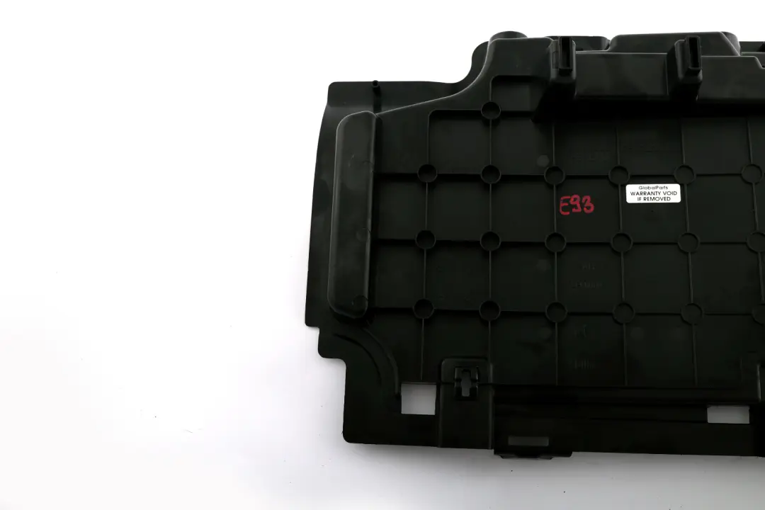 E93N LCI Tapa Lateral del Maletero para BMW E93 con número de pieza 9126822 BMW E93 E93N LCI Tapa Lateral del Maletero - SKU 9126822 - Número de pieza 9126822