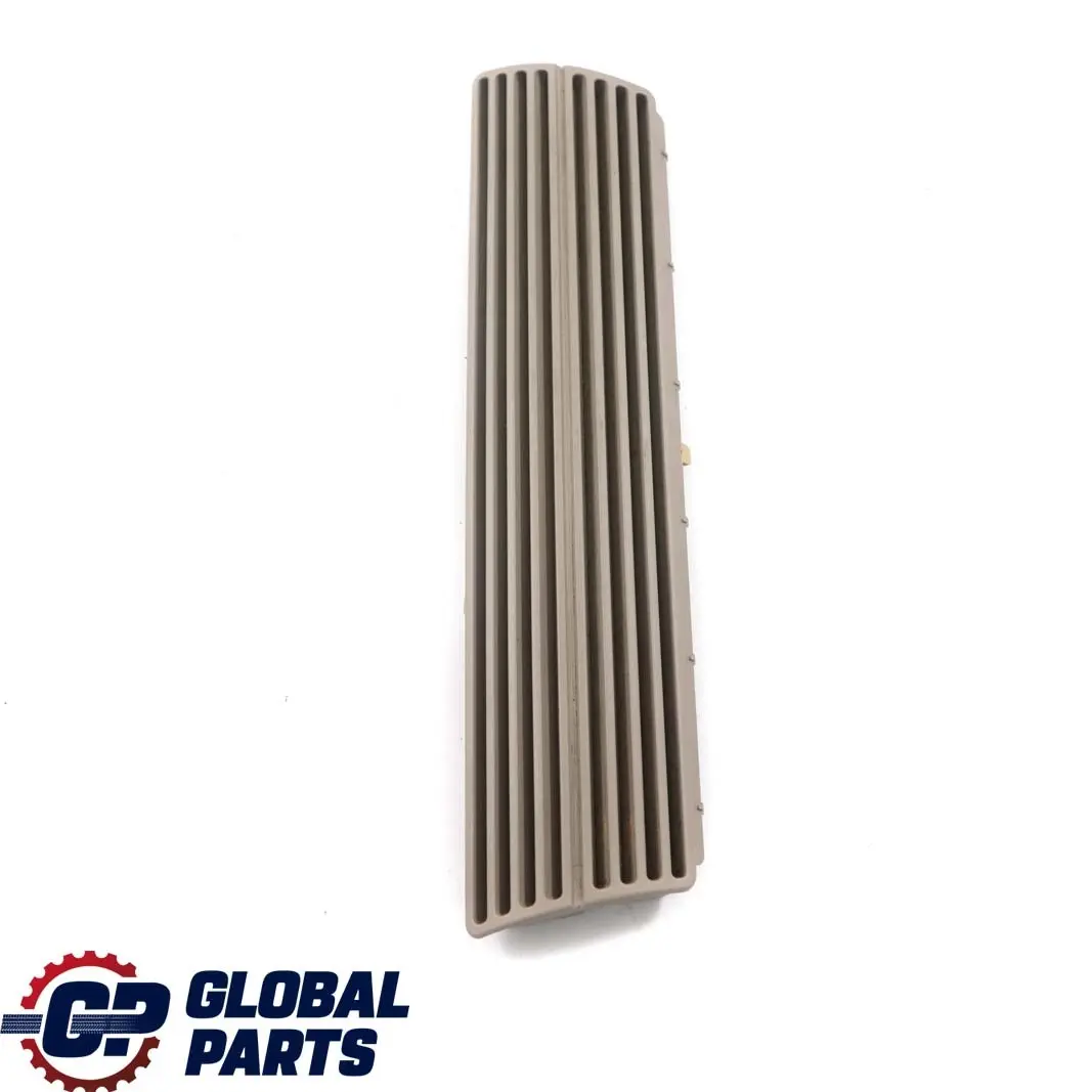 Embellecedor Rejilla Salida Aire Trasera Beige 6963411 para BMW E88 con número de pieza 9127060 BMW E88 Embellecedor Rejilla Salida Aire Trasera Beige 6963411 - SKU 9127060-1 - Número de pieza 9127060