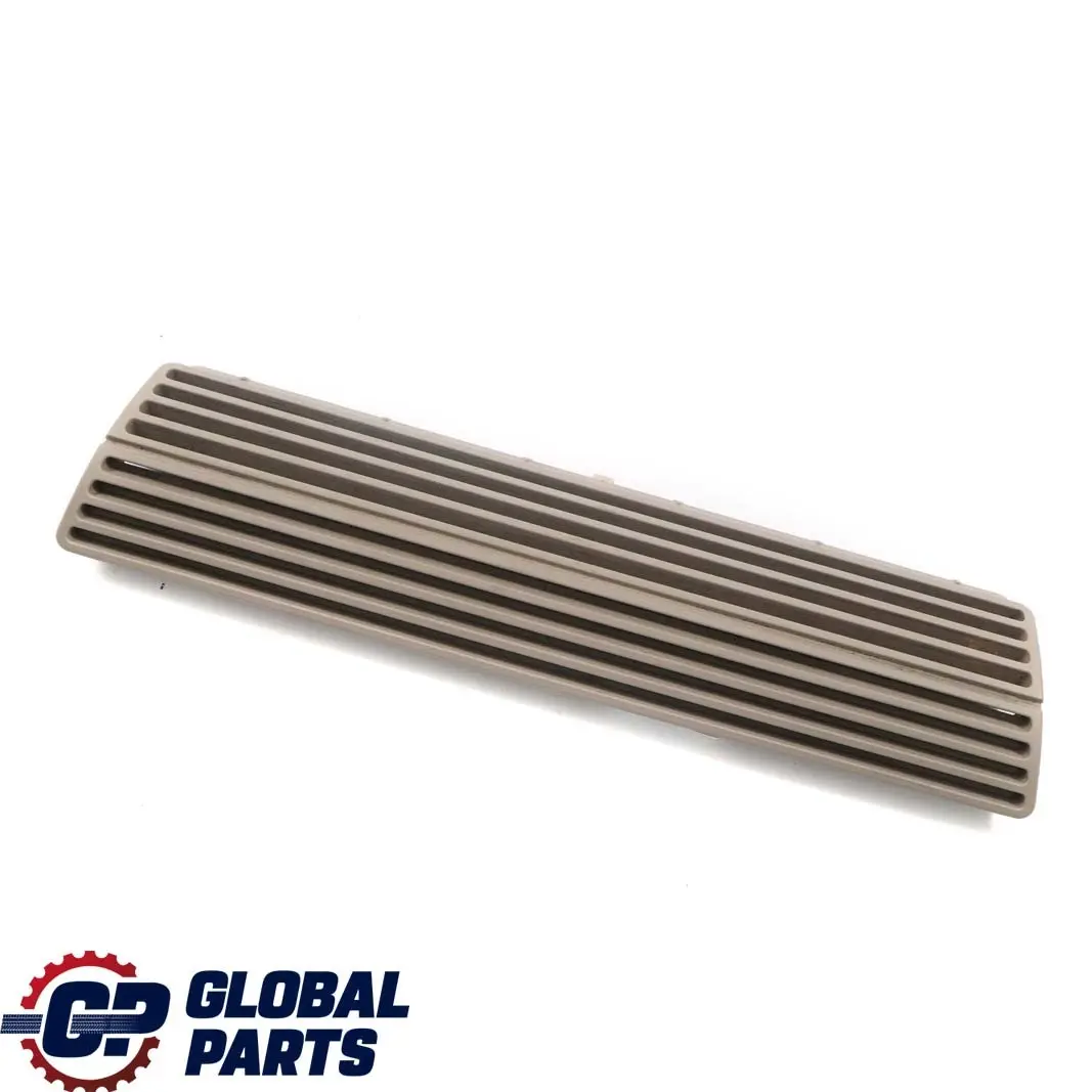 Coprire La Griglia Uscita Dell'Aria Posteriore Beige 6963411 per BMW E88 con numero di parte 9127060 BMW E88 Coprire La Griglia Uscita Dell'Aria Posteriore Beige 6963411 - SKU 9127060-1 - Numero di parte 9127060