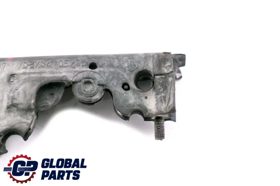 Passe-fil Superieure Conduites Liquide Refroidissement pour BMW F01 F02 F10 F11 LCI à propos du numéro de pièce 9127397 BMW F01 F02 F10 F11 LCI Passe-fil Superieure Conduites Liquide Refroidissement - SKU 9127397 - Numéro de pièce 9127397