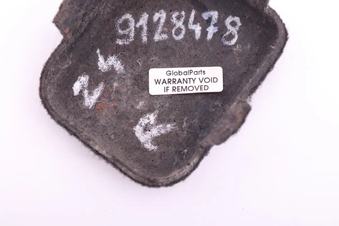 Trunk Tail Light Cover Right O/S to BMW Z4 E89 Cabrio Roadster with Part number 9128478 BMW Z4 E89 Cabrio Roadster Trunk Tail Light Cover Right O/S - SKU 9128478 - Part number 9128478