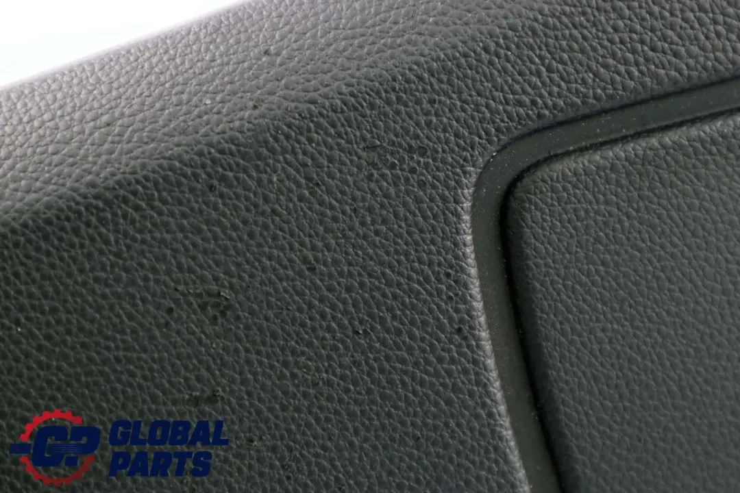BMW E88 Parapetto Rivestimento Laterale Posteriore Sinistra Nero - SKU 9128773 - Numero di parte 9128773