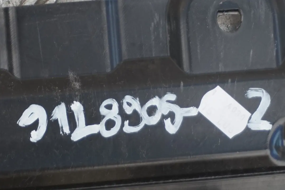 Reihe E91 2 Touring Verkleidung Gepäckraumboden vorne GRAU GREY 7068883 für BMW 3 mit Teilenummer 9128905 BMW 3 Reihe E91 2 Touring Verkleidung Gepäckraumboden vorne GRAU GREY 7068883 - SKU 9128905-2 - Teilenummer 9128905