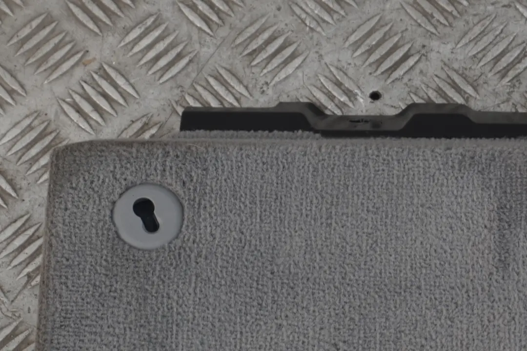 Wykładzina tapicerka bagażnika podłoga do BMW E91 o numerze 9128905 BMW E91 Wykładzina tapicerka bagażnika podłoga - SKU 9128905-2 - Numer Części 9128905