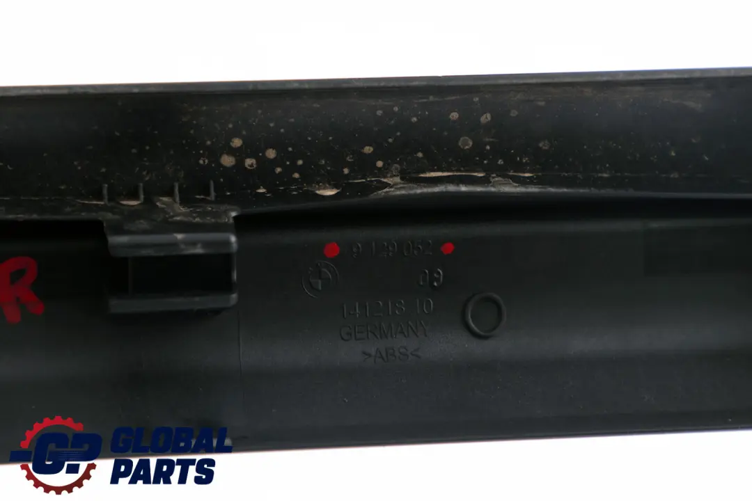 BMW E89 Bande de recouvrement Entrée Intérieur Droit Noir Schwarz - SKU 9129052 - Numéro de pièce 9129052