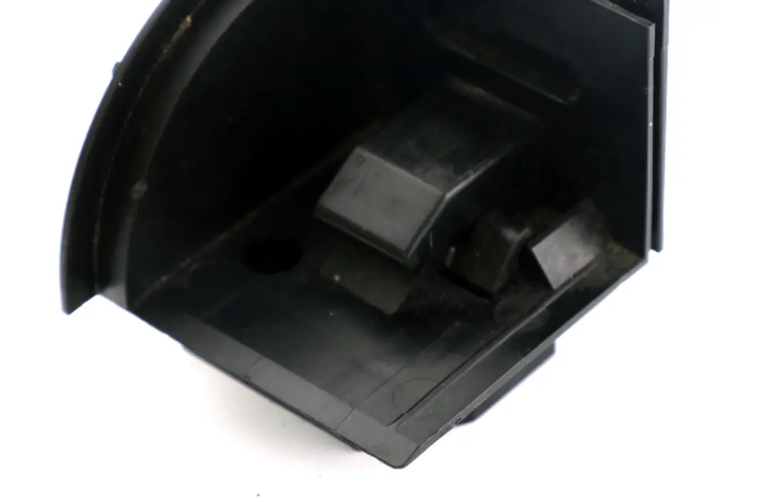 BMW 3 5 X3 er E61 E61N E83 E91 E91N Aufnahme Sichtschutzrollo Links - SKU 9129061 - Teilenummer 9129061