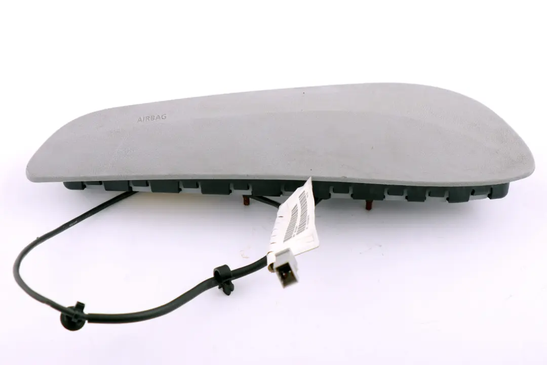 Airbag lateral delantero derecho asiento Alaska Grey para BMW E81 E82 E87 LCI con número de pieza 9129290 BMW E81 E82 E87 LCI Airbag lateral delantero derecho asiento Alaska Grey - SKU 9129290 - Número de pieza 9129290
