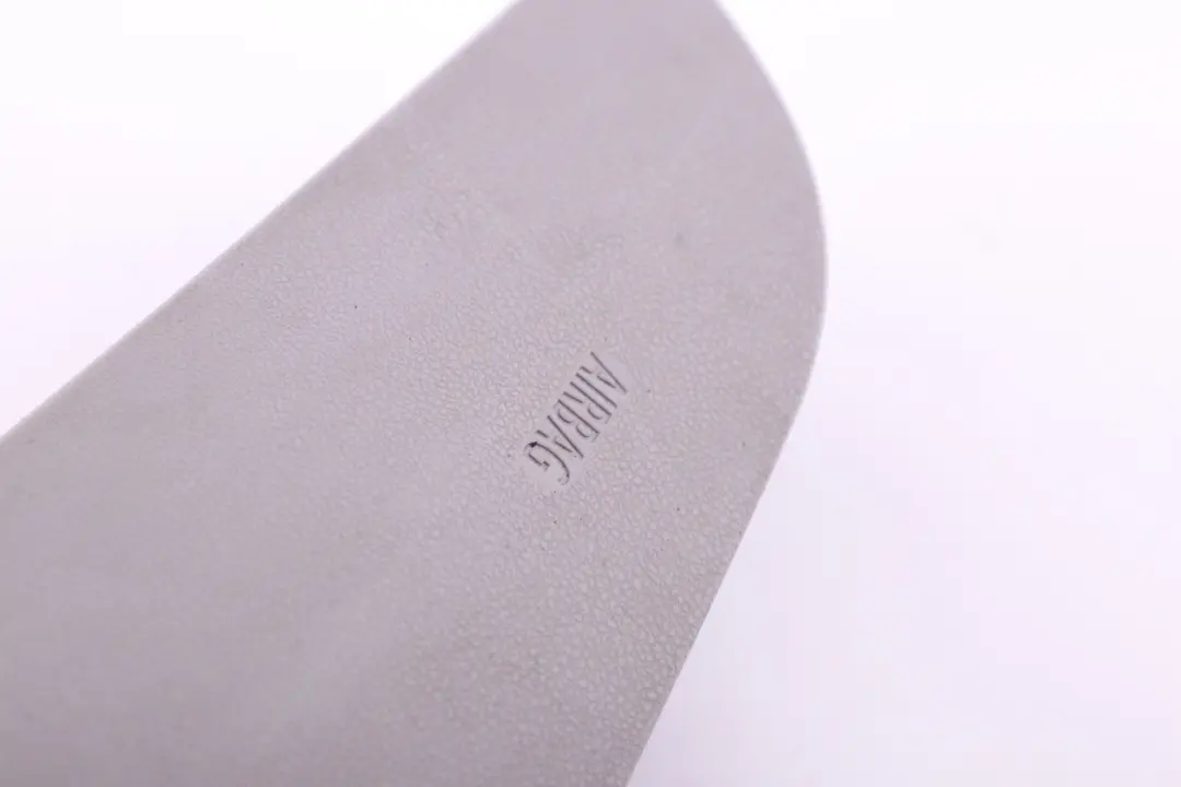 Airbag Lateral Siege Avant Droit Alaska Gris pour BMW E81 E82 E87N à propos du numéro de pièce 9129290 BMW E81 E82 E87N Airbag Lateral Siege Avant Droit Alaska Gris - SKU 9129290 - Numéro de pièce 9129290