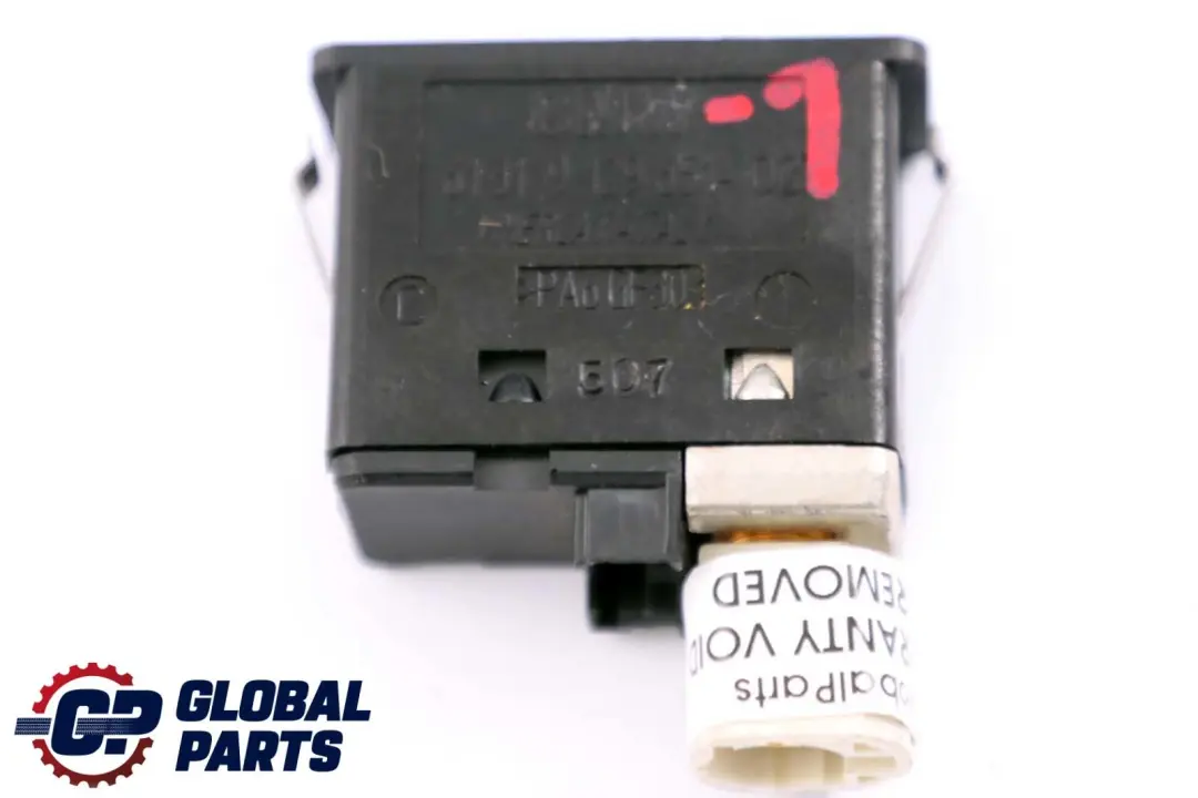 BMW E60 E61 E81 E87 E90 E91 USB AUX In Socket Port Plug 9129651 - SKU 9129651-1 - Numéro de pièce 9138402