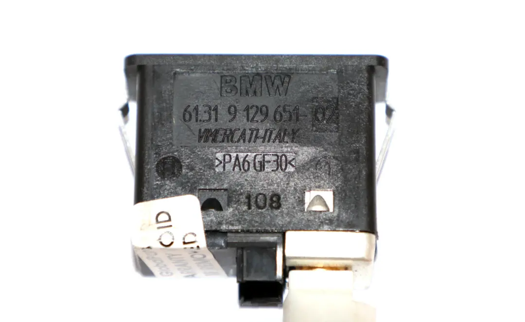 BMW E60 E61 E81 E87 E90 E91 USB/AUX-IN Anschluss Buchse - SKU 9129651 - Teilenummer 9138402