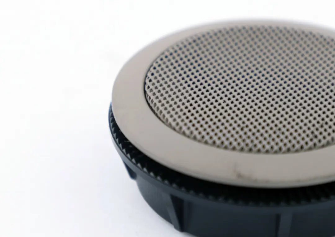 Puerta Delantera Hi-Fi Sistema de Audio Altavoz de agudos GREIGE87 para BMW E88 con número de pieza 9130440 BMW E88 Puerta Delantera Hi-Fi Sistema de Audio Altavoz de agudos GREIGE87 - SKU 9130440 - Número de pieza 9130440