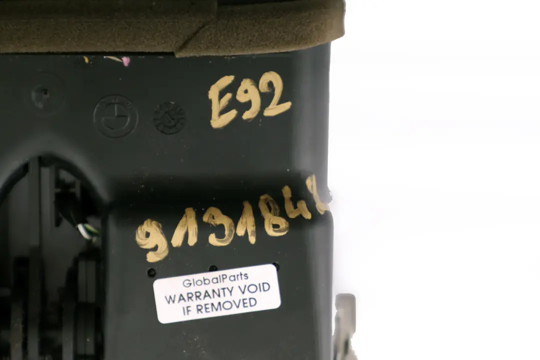 BMW E92 Kratka Nawiew Wlot Powietrza Tył 6932023 - SKU 9131842 - Numer Części 9131842