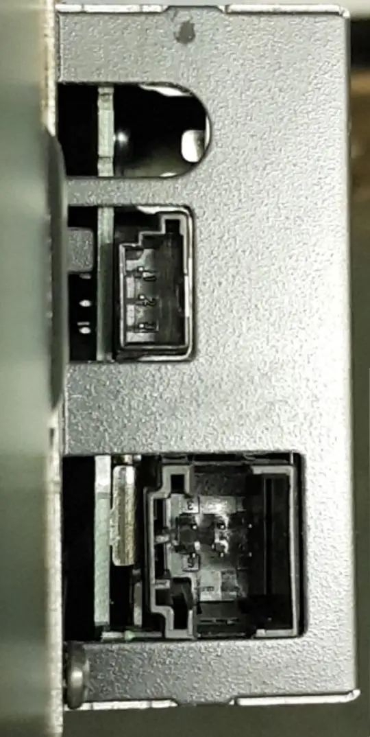 6-Disc CD Changer Multichanger Without Magazine to BMW 3 X3 Series E46 E83 Mini R50 with Part number 9131853 BMW 3 X3 Series E46 E83 Mini R50 6-Disc CD Changer Multichanger Without Magazine - SKU 9131853 - Part number 9131853