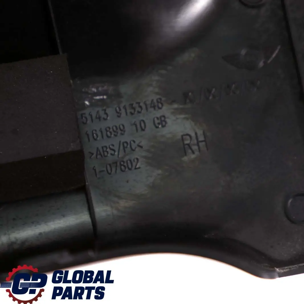 R57N LCI Cabrio Tapa Cinturon Asiento Delantero Derecho 9133148 para Mini R57 con número de pieza 9132390 Mini R57 R57N LCI Cabrio Tapa Cinturon Asiento Delantero Derecho 9133148 - SKU 9132390-1 - Número de pieza 9132390