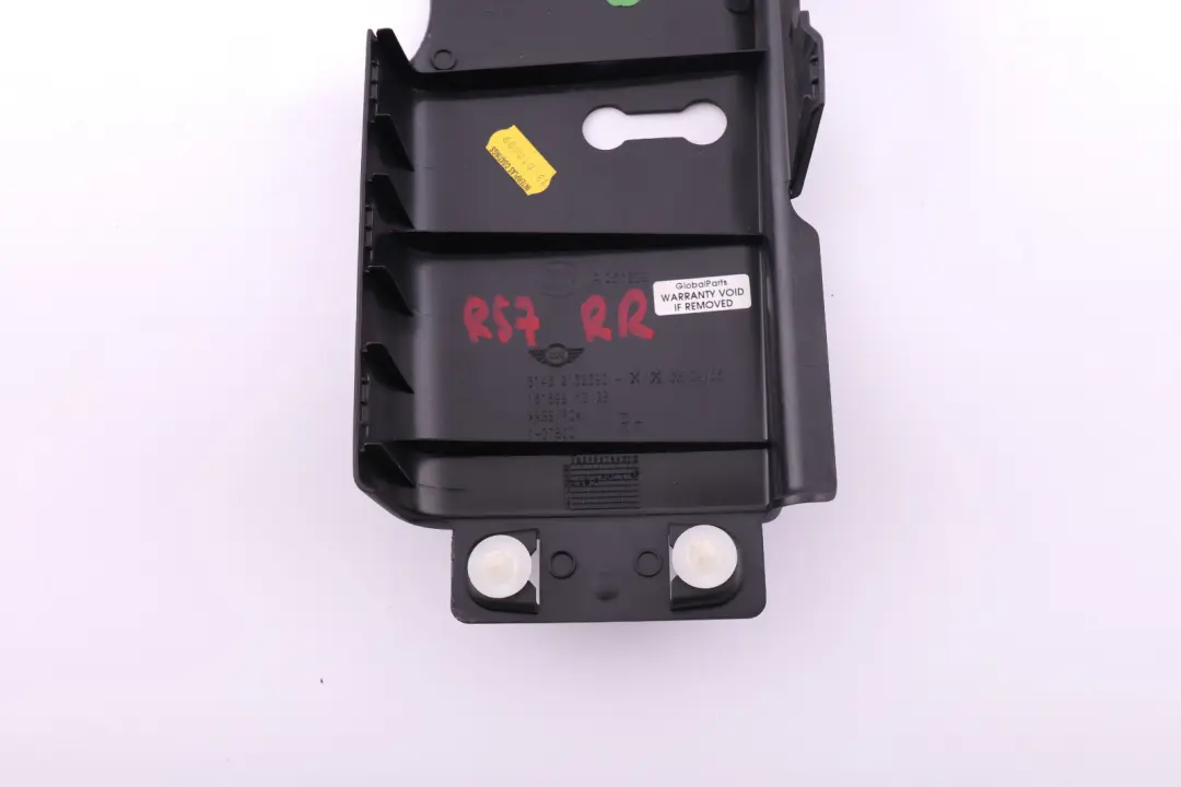 R57N LCI Cabrio Blende Gurtaustritt Hinten RE Vordersitz für Mini Cooper R57 mit Teilenummer 9132390 Mini Cooper R57 R57N LCI Cabrio Blende Gurtaustritt Hinten RE Vordersitz - SKU 9132390 - Teilenummer 9132390