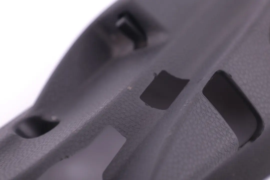 Soporte Ventana Trasera Repisa Izquierda para Mini R57 LCI con número de pieza 9132403 Mini R57 LCI Soporte Ventana Trasera Repisa Izquierda - SKU 9132403 - Número de pieza 9132403