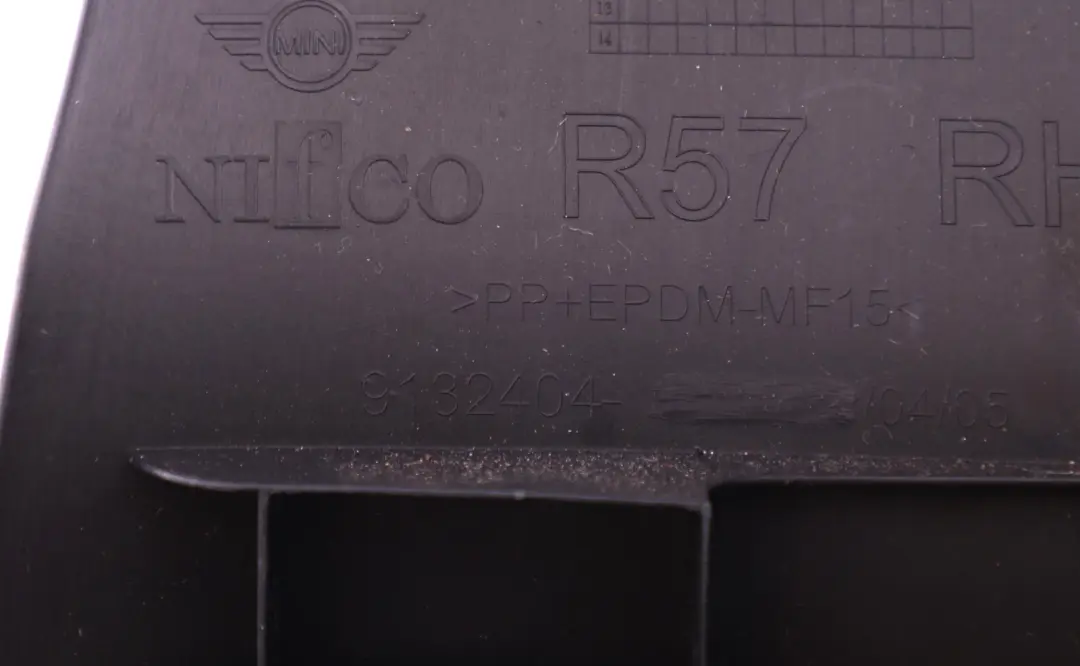 R57N LCI Cabrio Soporte Ventana Trasera Repisa Derecha para Mini R57 con número de pieza 9132404 Mini R57 R57N LCI Cabrio Soporte Ventana Trasera Repisa Derecha - SKU 9132404 - Número de pieza 9132404