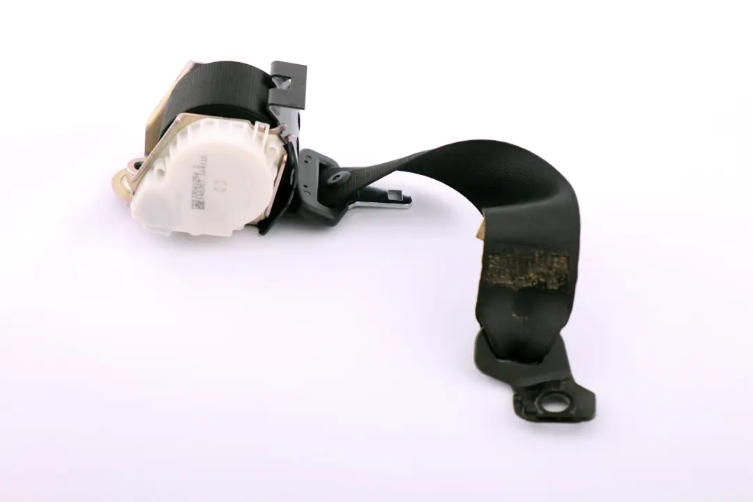 Membrure Superieure Arriere Centre Noir pour BMW E60 LCI à propos du numéro de pièce 9132818 BMW E60 LCI Membrure Superieure Arriere Centre Noir - SKU 9132818 - Numéro de pièce 9132818