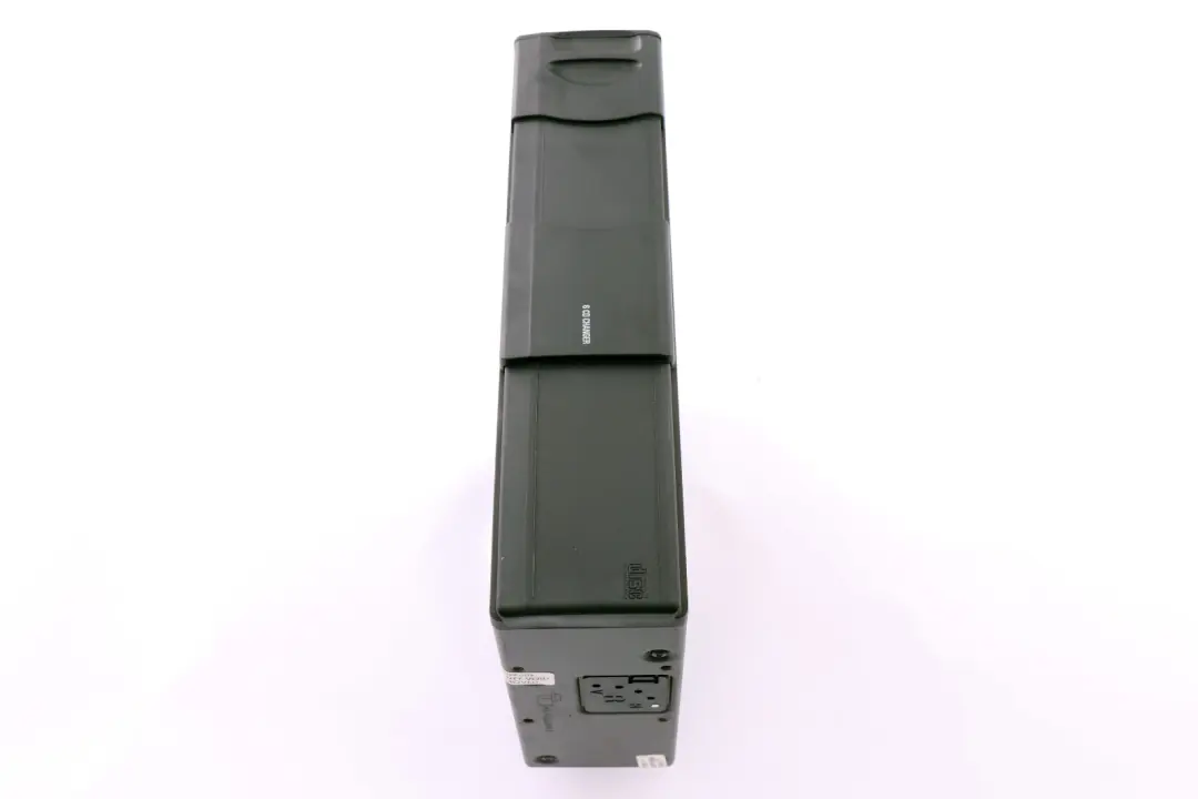 BMW E81 E87 E90 E91 E92 6-disc CD Changer - SKU 9133083-1 - Part number 9133083