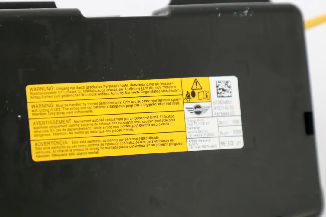 Airbag Laterale Anteriore Sinistro per Mini Cooper R57 R58 R59 con numero di parte 9133145 Mini Cooper R57 R58 R59 Airbag Laterale Anteriore Sinistro - SKU 9133145 - Numero di parte 9133145