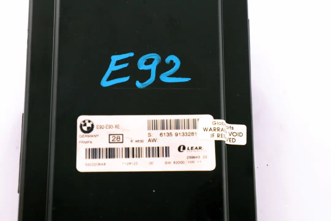 Fußraum Beleuchtung Modul Steuergerät ECU FRMFA für BMW E92 Xenon mit Teilenummer 9133281 BMW E92 Xenon Fußraum Beleuchtung Modul Steuergerät ECU FRMFA - SKU 9133281 - Teilenummer 9133281