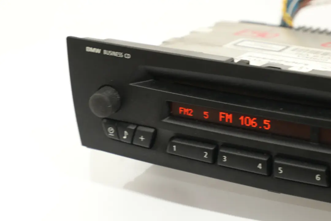 Radio Business CD BMW X1 Z4 E81 E87 E88 E89 E90 E91 E92 E93 - SKU 9133335 - Numero di parte 9133335
