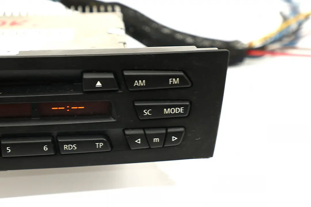 Radio Business CD BMW X1 Z4 E81 E87 E88 E89 E90 E91 E92 E93 - SKU 9133335 - Numero di parte 9133335