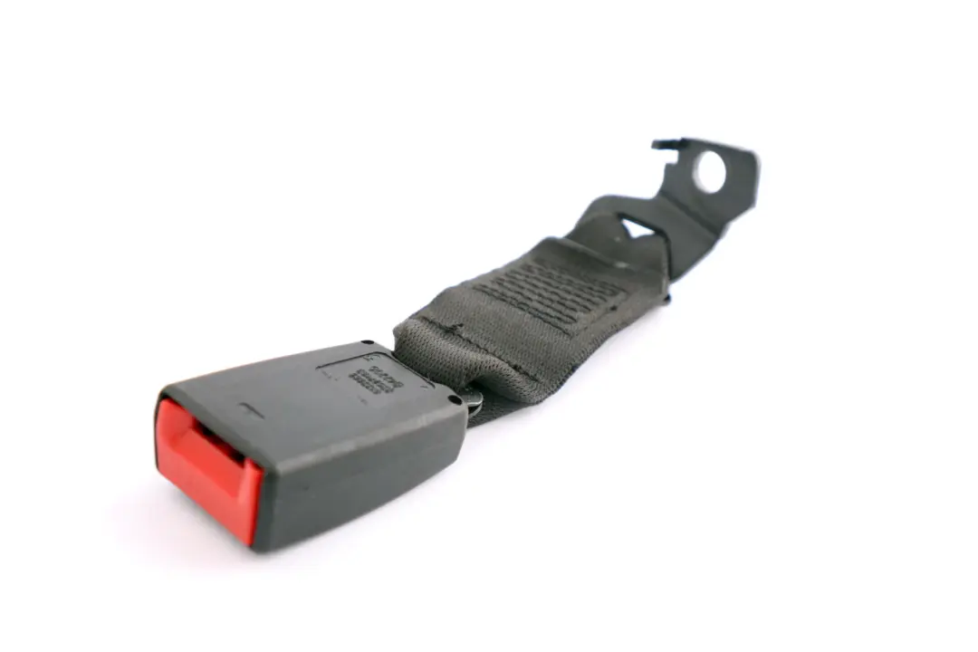 Zaczep Pasa Pas Środkowy Tylny Tył do BMW E60 E61 o numerze 9133665 BMW E60 E61 Zaczep Pasa Pas Środkowy Tylny Tył - SKU 9133665 - Numer Części 9133665